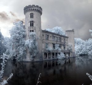 Château de la Mothe-Chandeniers Opuštěný zámek