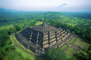 7. Borobudur, Jawa Środkowa, Indonezja Cuda starożytnego świata