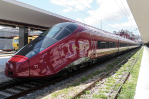 3. AGV Italo, 360 km/h, Włochy Najszybszy pociąg świata