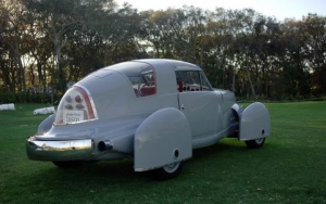 4. 1948 Tasco The World's Weirdest Car - 10 najdziwniejszych samochodów z całego świata. Najdziwniejsze samochody, jakie kiedykolwiek jeździły. Najdziwniejszy samochód na świecie.