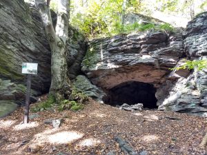 askyna-janosikova-skrysa Jaskyne na Slovensku