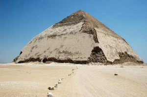   Snett Den största pyramiden