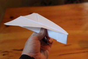 Papírové letadlo - úroveň začátečník