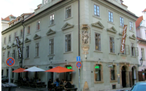 Los bares más famosos de Praga 3. Lokál U Bílé kuželky