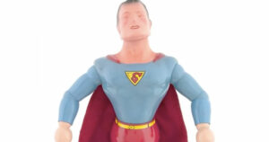 10. Original Superman actionfigur - 25 000 euro