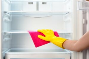 Krok 1: Ako vyčistiť chladničku od zápachu