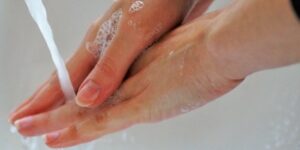 Varför det är viktigt att tvätta händerna