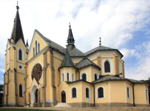 Sanktúr Márie Panny v Leviciach: Najväčší kostol na Slovensku