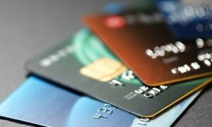 Bezpečnosť - Rozdiel medzi kreditnou a debetnou kartou