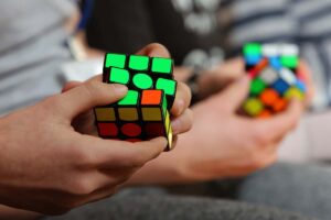 Jak nejrychleji složit Rubikovu kostku