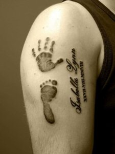 Tetovanie symbol rodiny - Odtlačky rúk